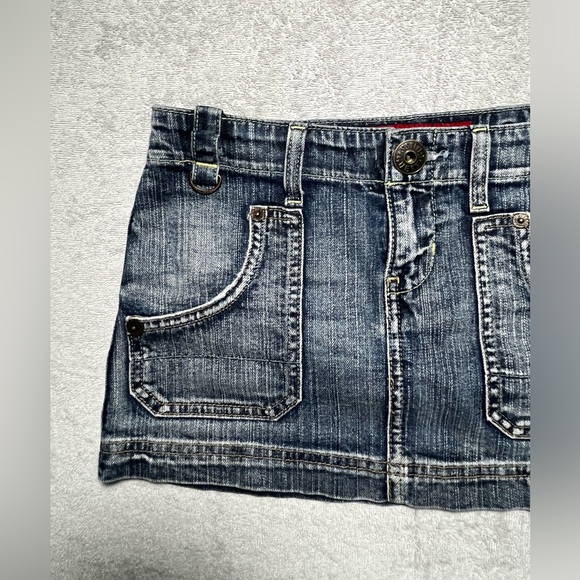 Vintage Guess Y2K Ultra Mini Denim Skirt - Picture 4 of 7
